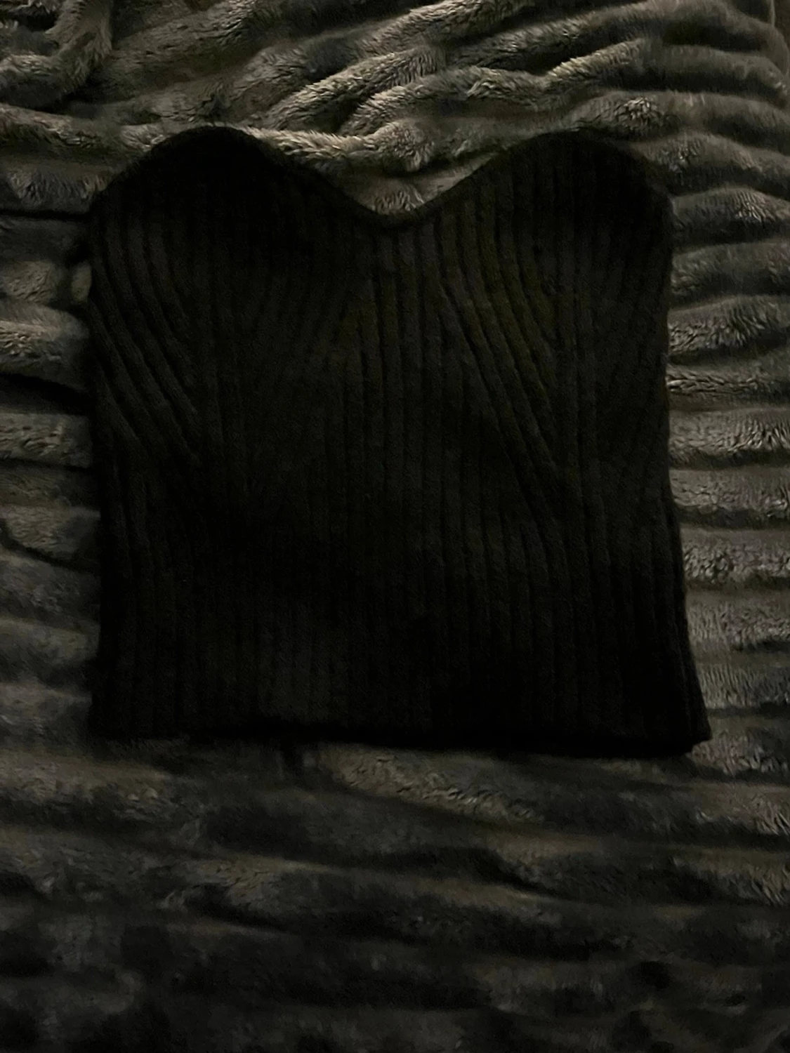 Svart ribbad stickad tubtopp