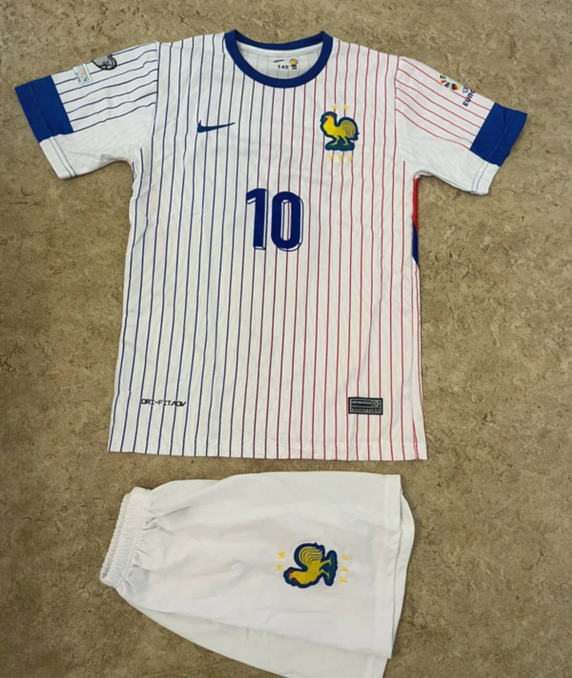 Randigt fotbollsställ Nike Frankrike