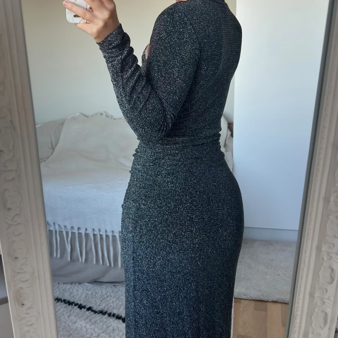 Glittrig långklänning från Kappahl - 1