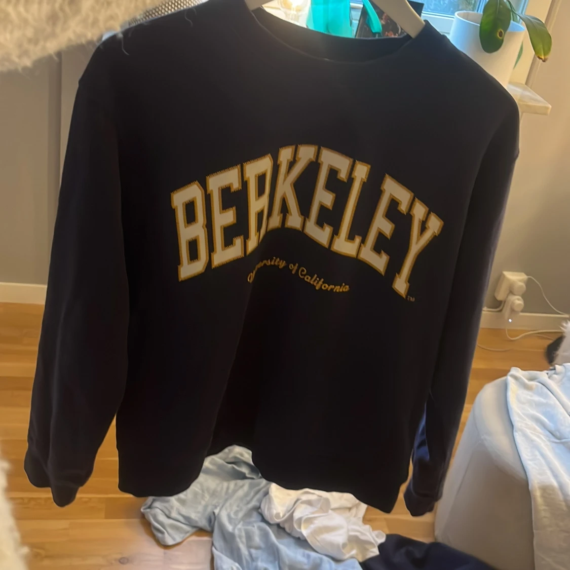 Svart Berkeley sweatshirt från H&M