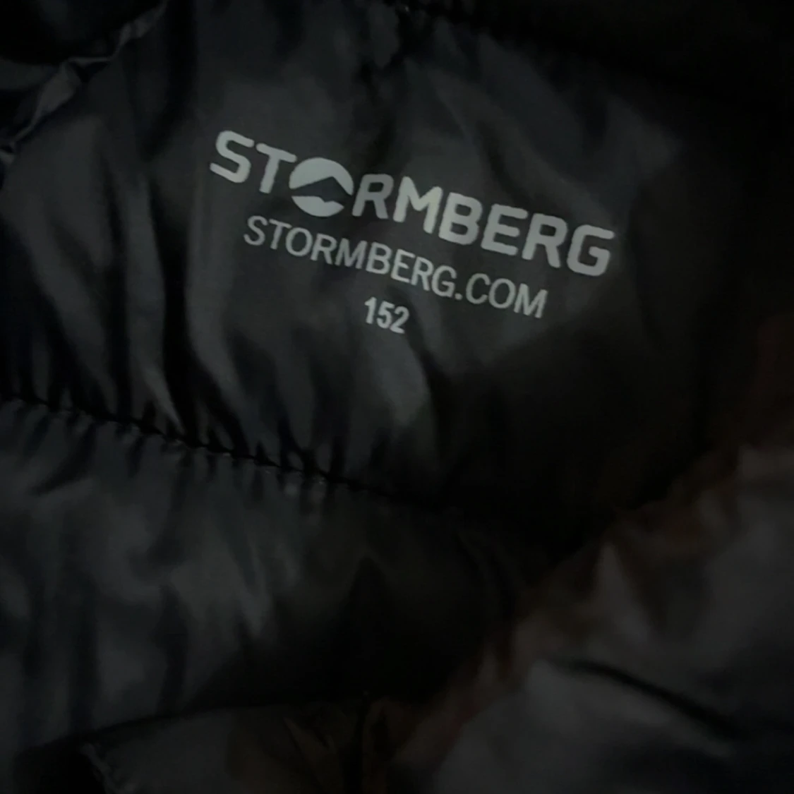 Svart pufferjacka från Stormberg - 1