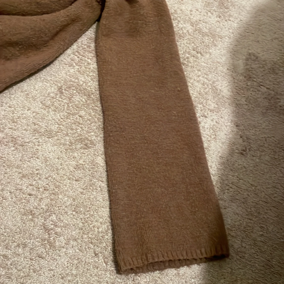 Brun polotröja från DAZY - 1