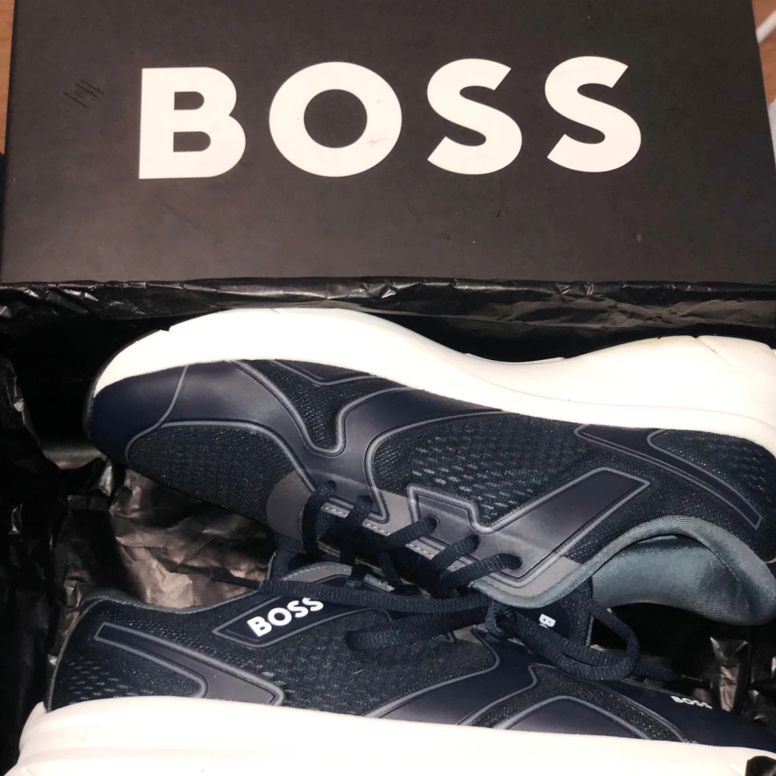 Marinblå sneakers från BOSS