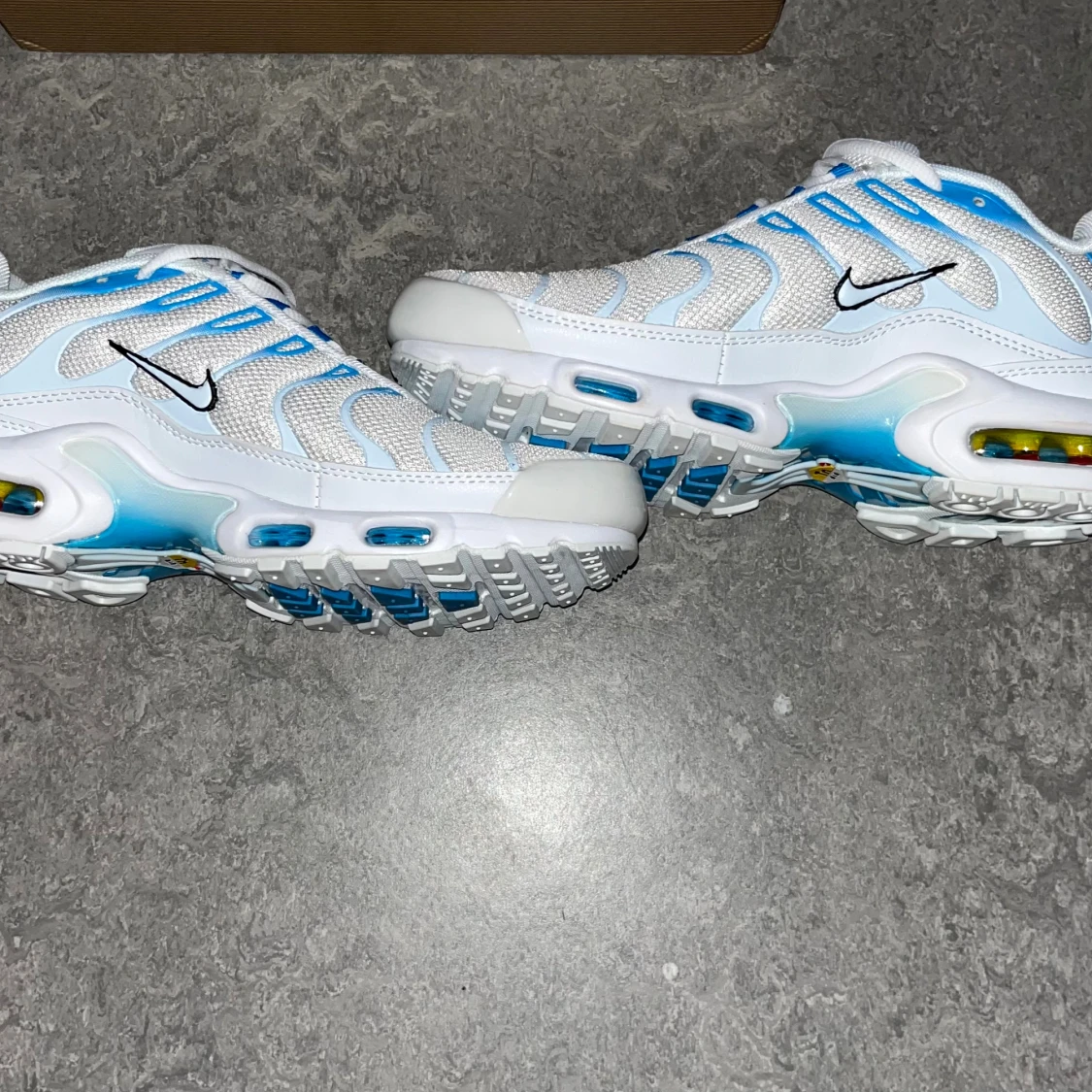 Nike Air Max Plus vit/blå sneakers - 2