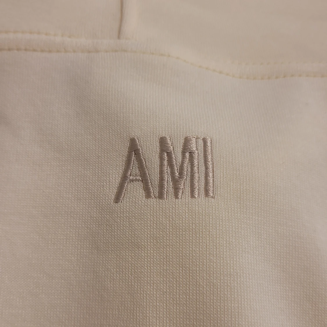 Krämvit hoodie från Ami Paris M - 4
