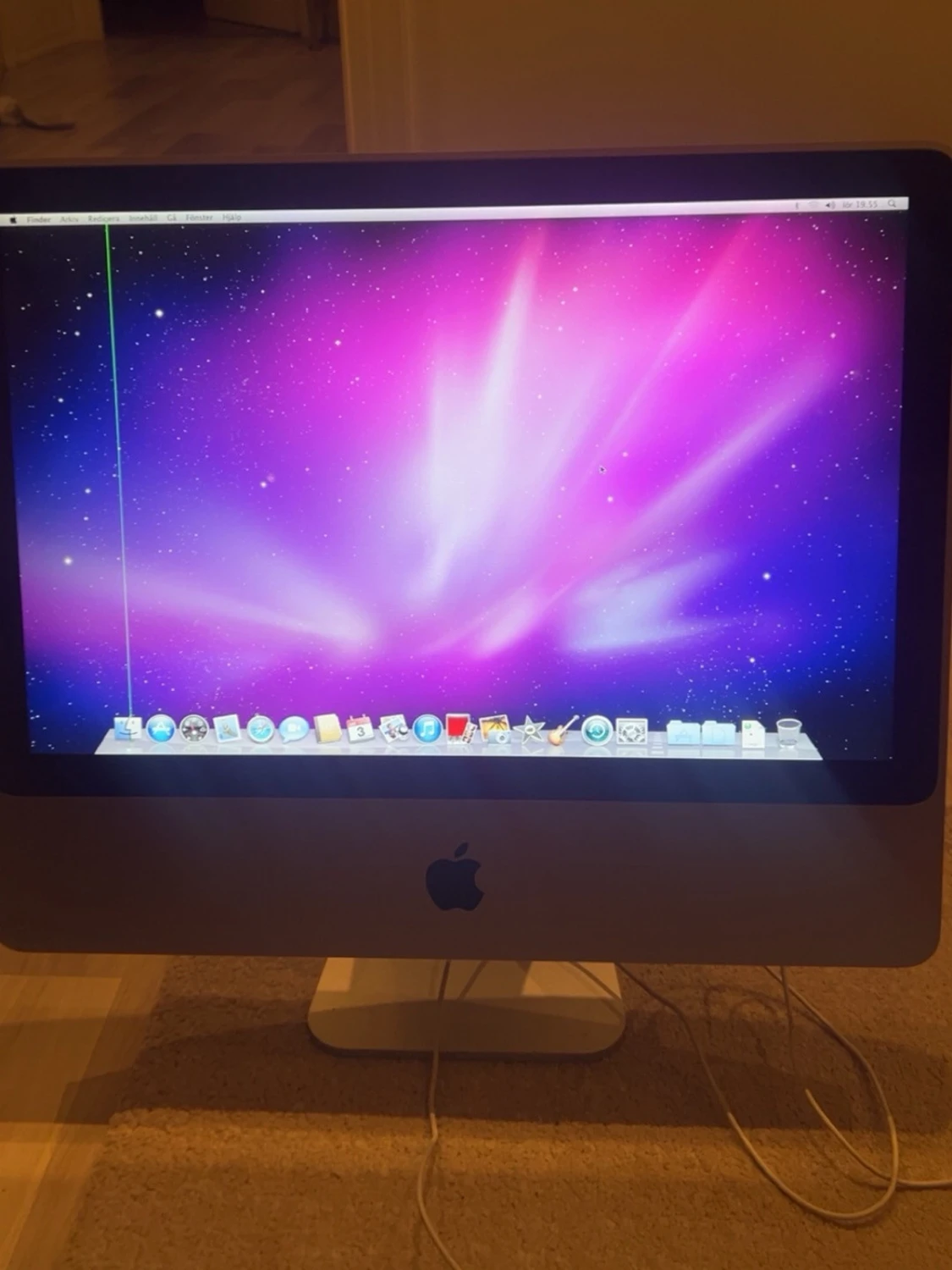 Apple iMac 21.5" (tidigare modell) - 2