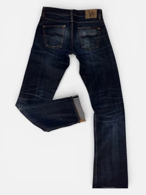 Nudie Selvedge Lean Dean - Helt sjuka selvedge jeans med otroliga fades!! Jeansen är hög kvalité och sitter fint. STORLEK W30 L34 (Skriv privat för fler frågor)☺️