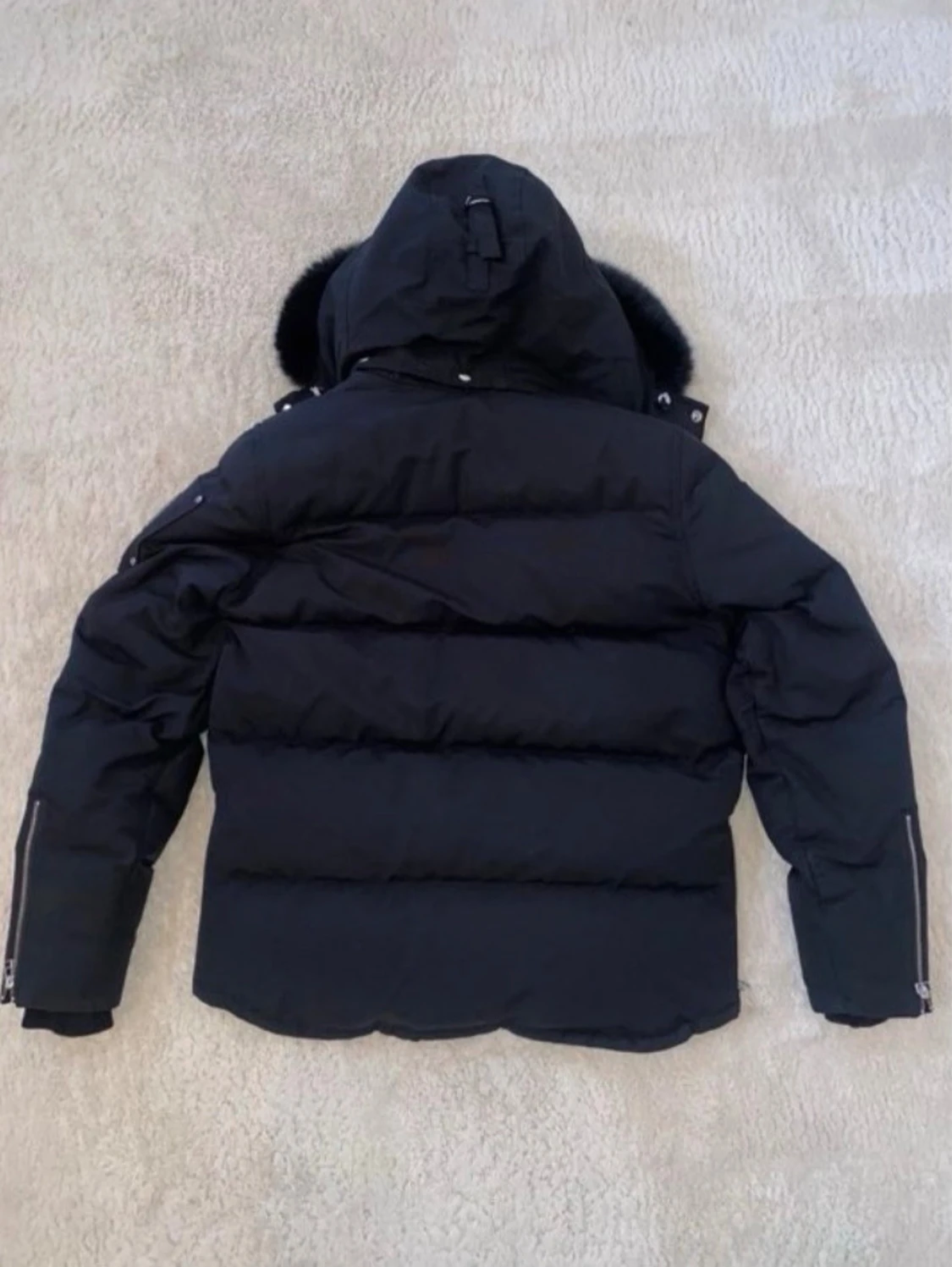 Svart Moose Knuckles dunjacka S - 1