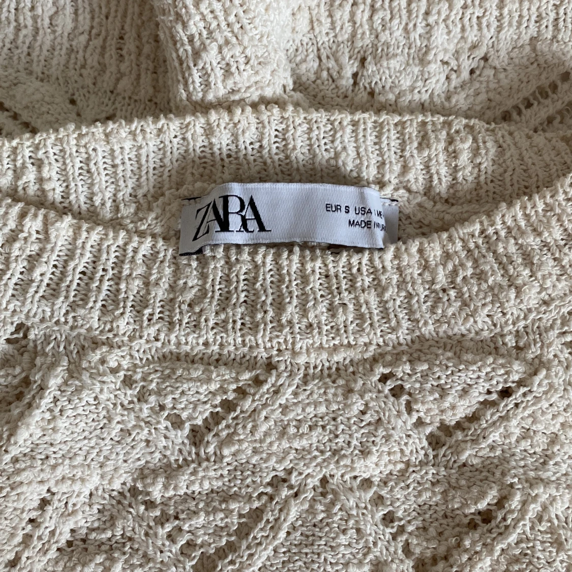 Beige stickad topp från Zara S - 2