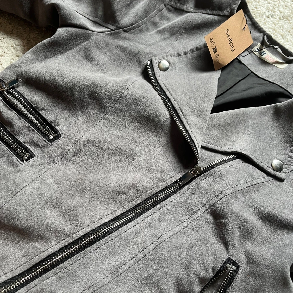 Grå mocka bikerjacka från H&M - 3