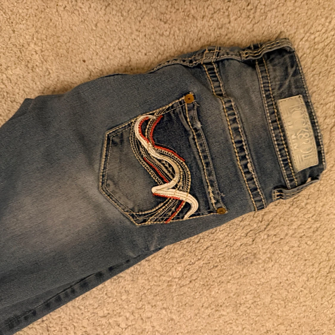 Blå low rise bootcut trendiga jeans från Rock & Roll - 2