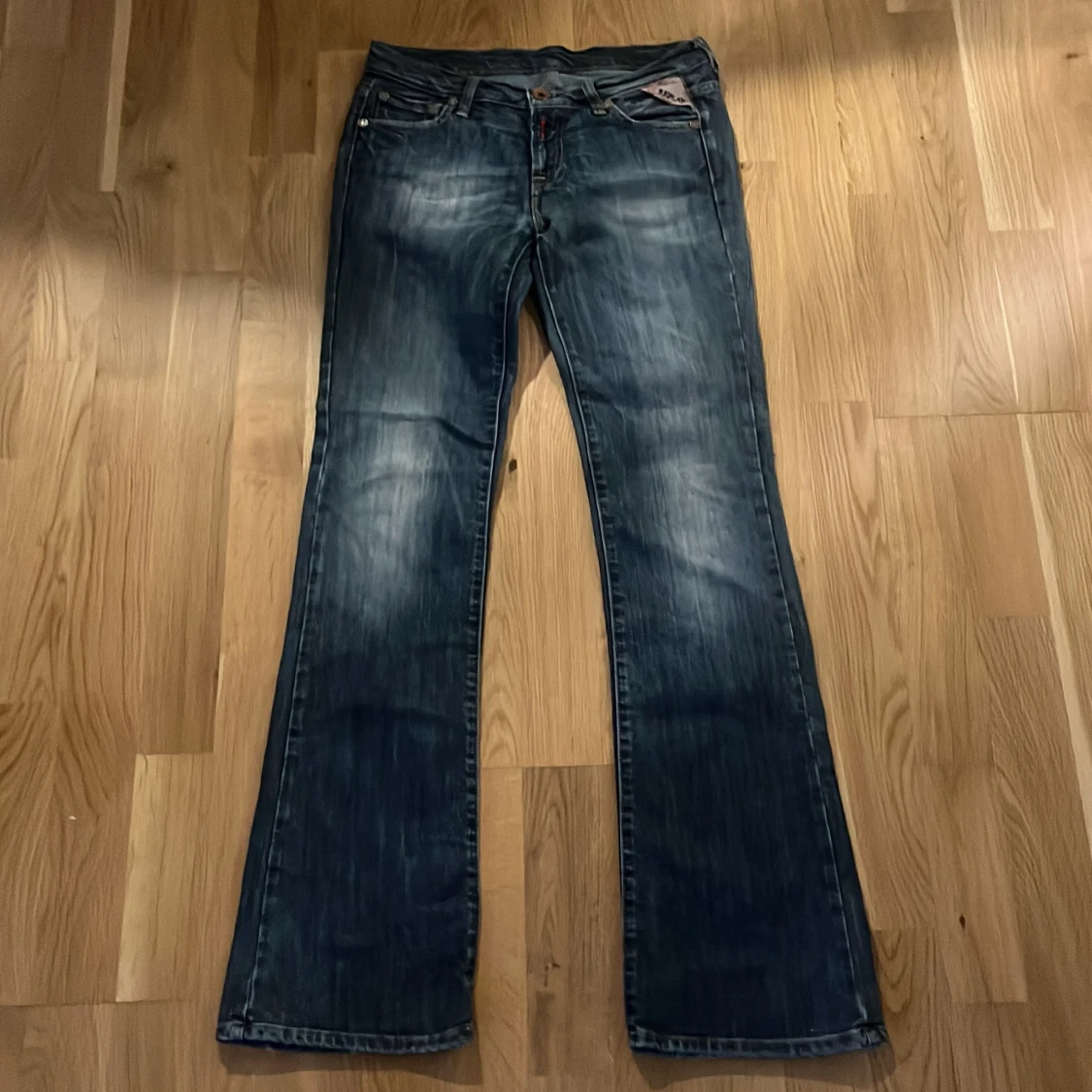Replay bootcut jeans i mörkblå denim