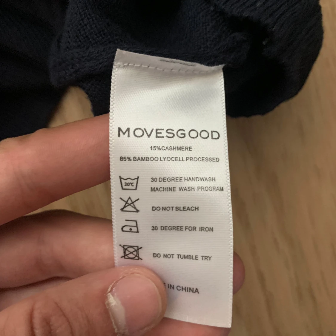 Mörkblå Movesgood tröja i kashmirmix - 2