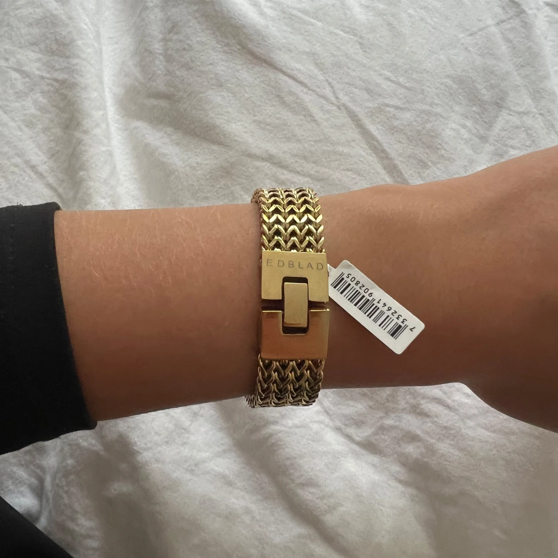 Guldigt armband från Edblad