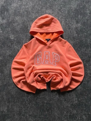 Korall GAP hoodie - Korall hoodie från GAP
