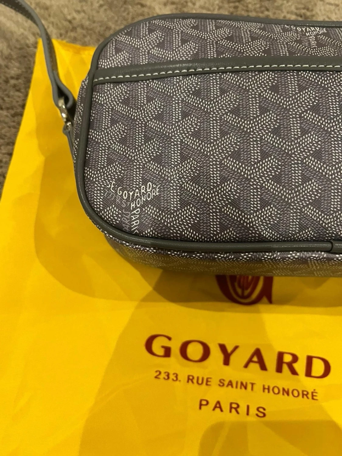 Grå axelväska  - 1