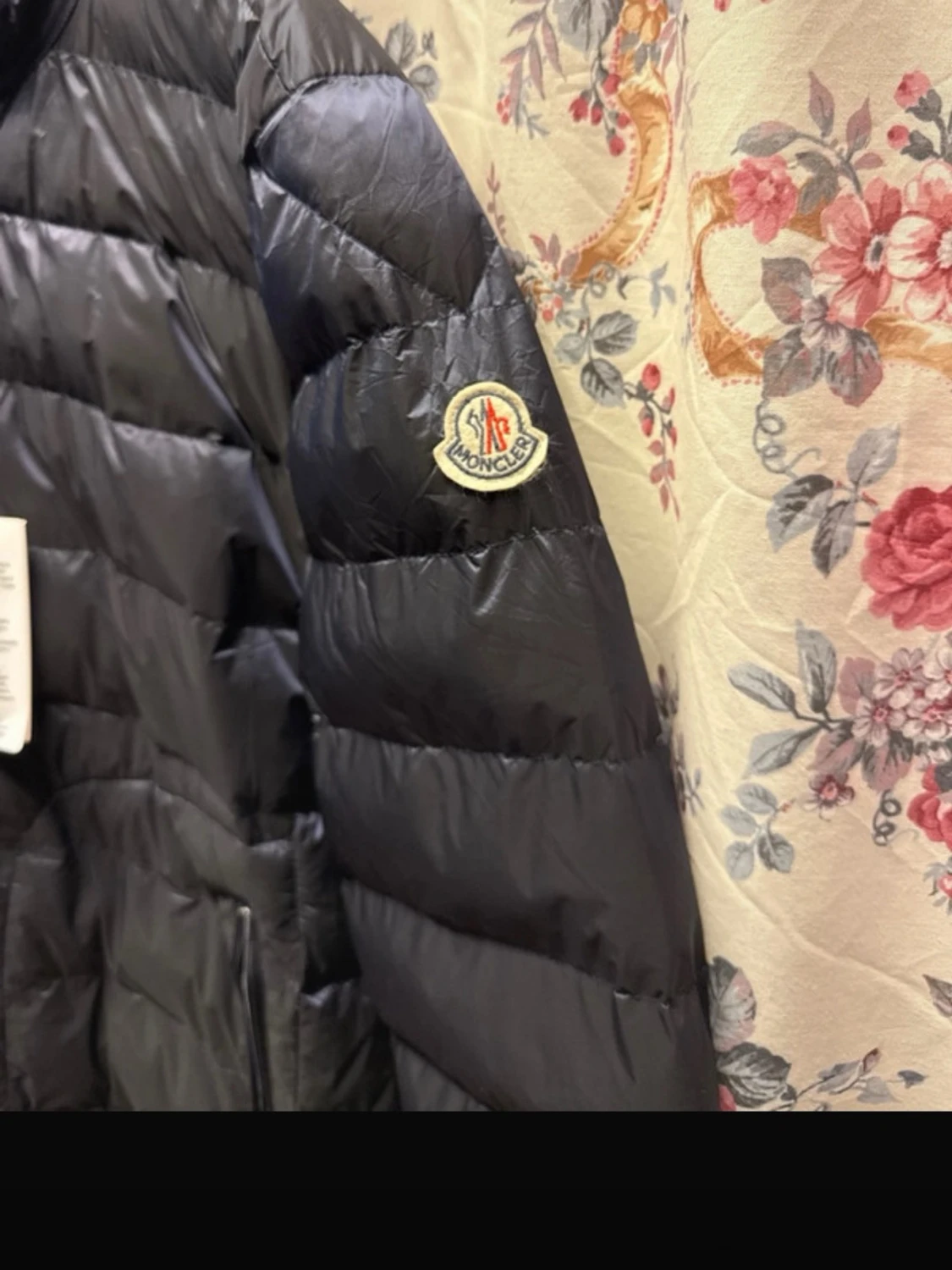 Svart Moncler pufferjacka - 1