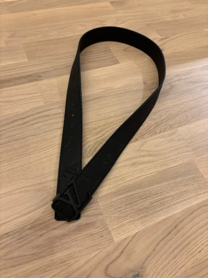 Bälte  - Bälte till salu inte använd sprillans ny 105 cm