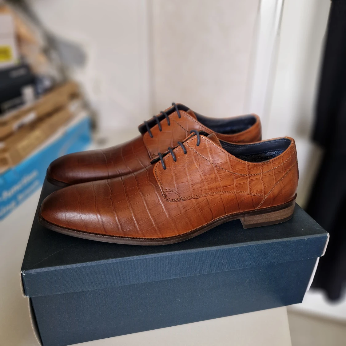 Oanvända Skinnskor Storlek 44 - 1