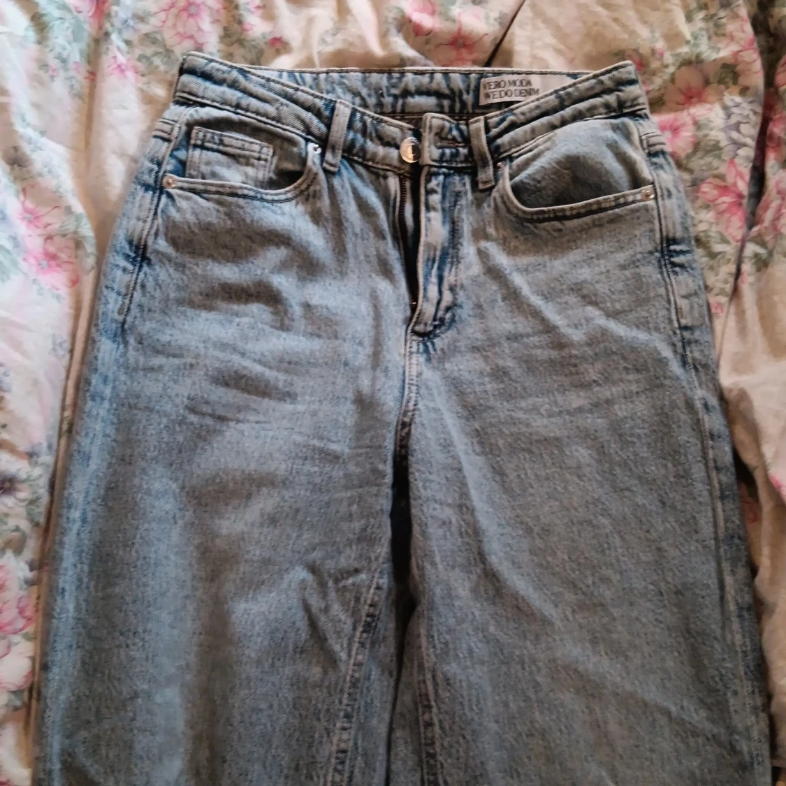 Ljusblå straight jeans från Vero Moda