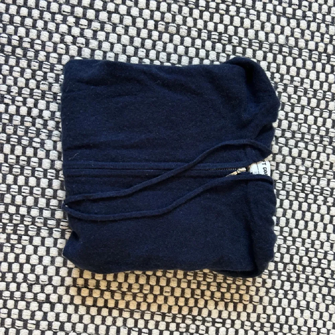 Soft goat hoodie - 1