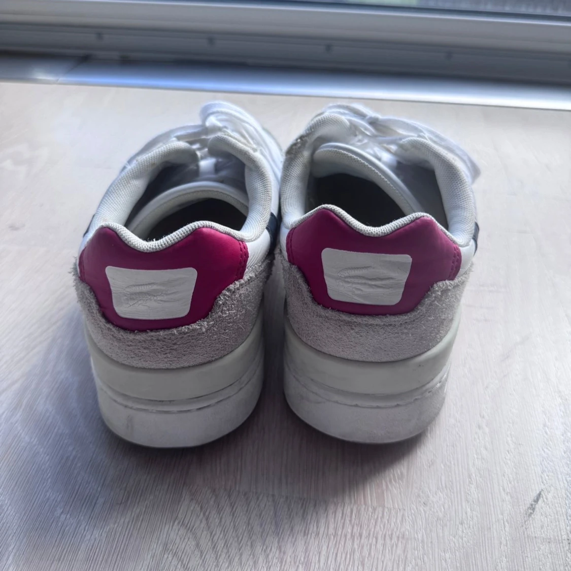 Lacoste T-Clip vita sneakers strl 44 - 4