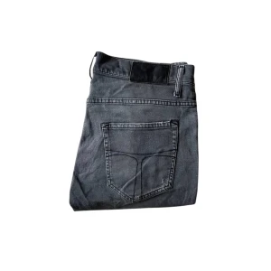 Tiger of sweden jeans - 📊 Färg: svart  📏 Storlek: 33/32  ♻️ Mycket bra skick lite använd!  🧵 Model: pistolero  ⁉️ Frågor: Kontakta!👖