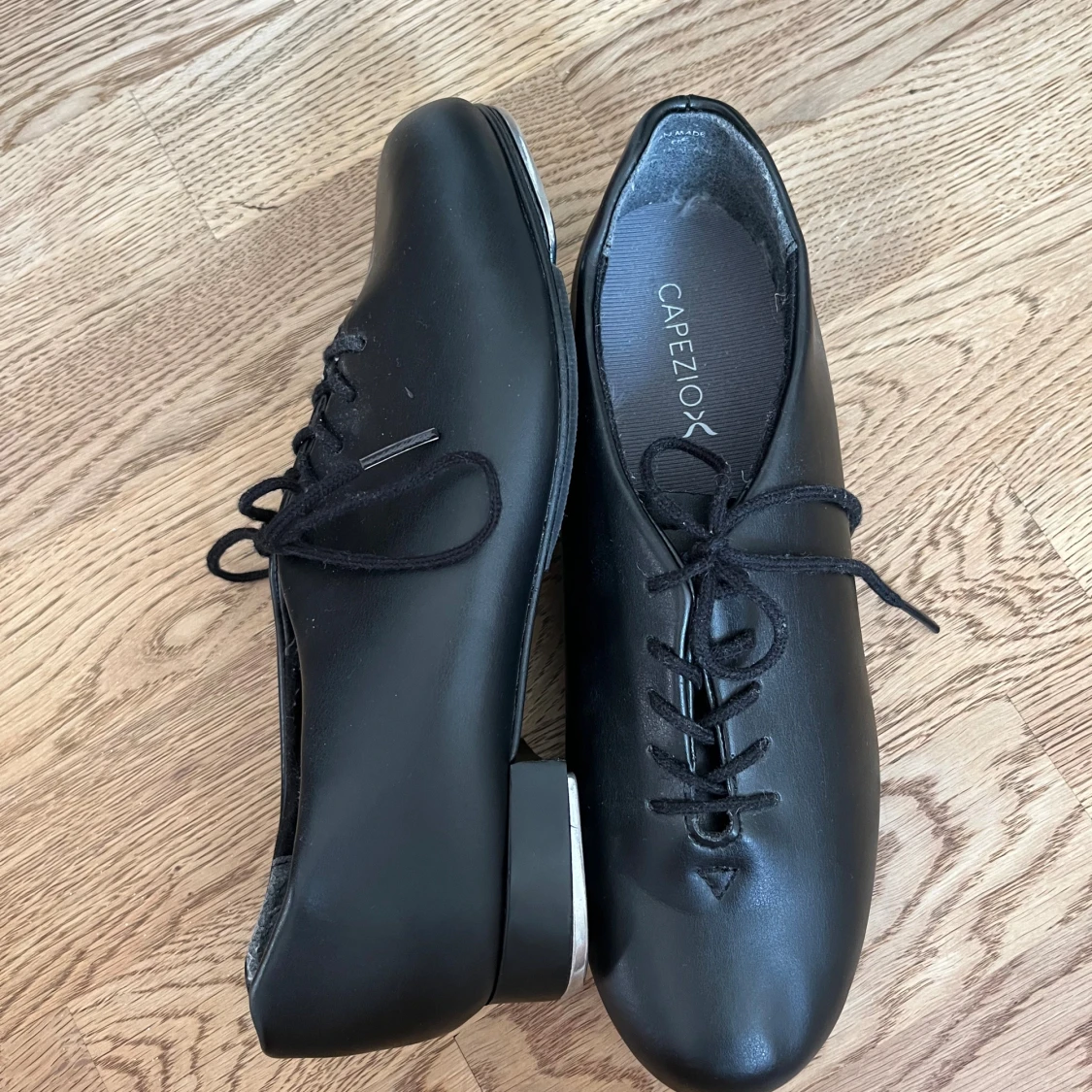 Svarta steppskor Capezio i skinn - 2