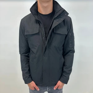 Field jacka - Hej, säljer nu denna riktigt snygga field jackan i storlek M som är perfekt nu till hösten! Skicket är 9/10 Vid minsta lilla fundering så är det bara att höra av sig