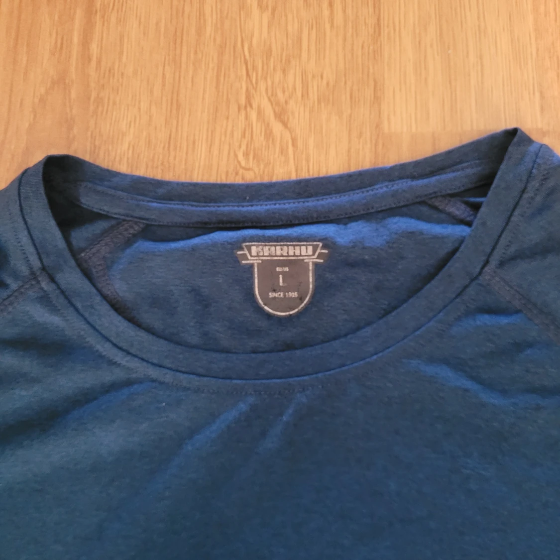 Blå träningsshirt från Karhu - 4