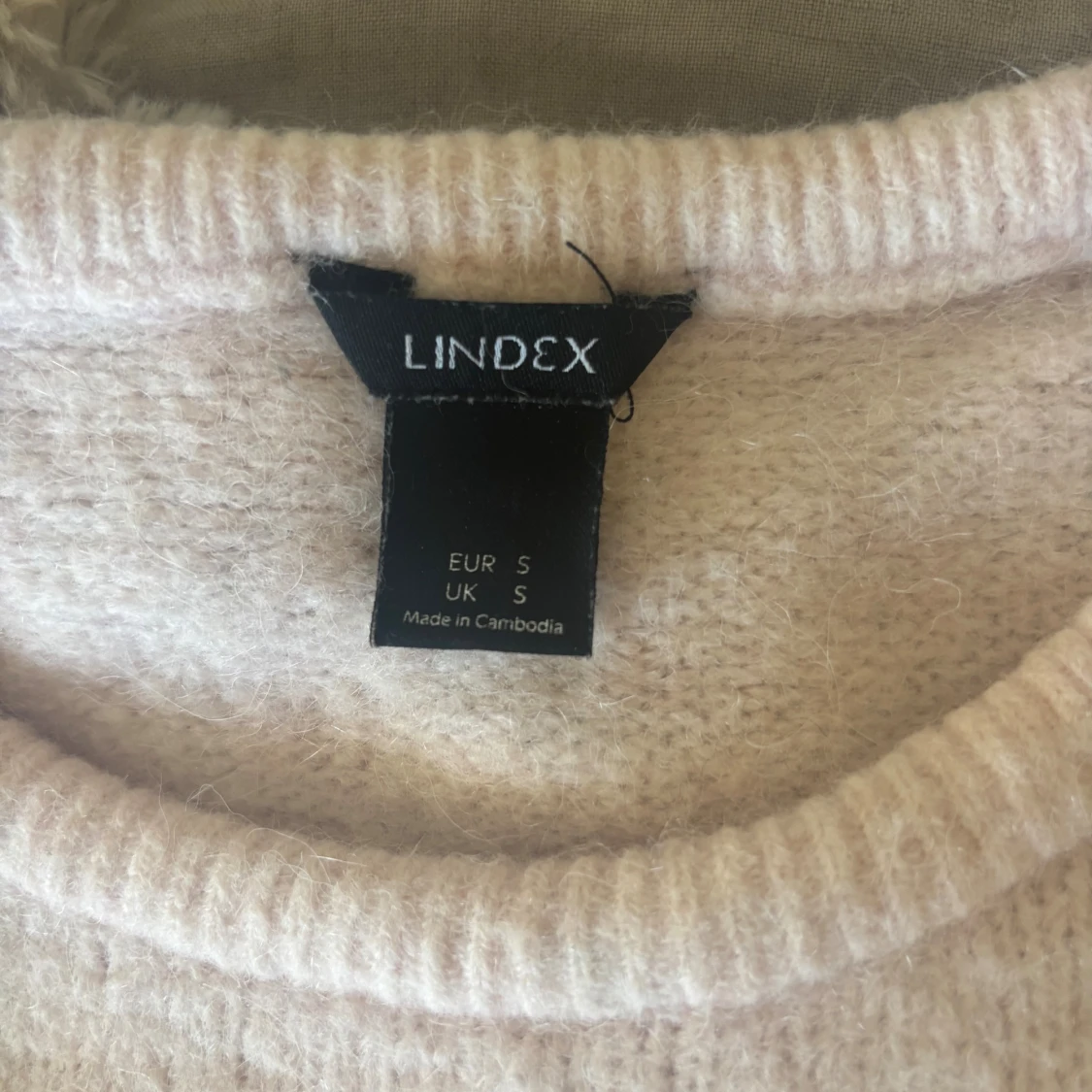 Ljusrosa stickad tröja från Lindex - 1