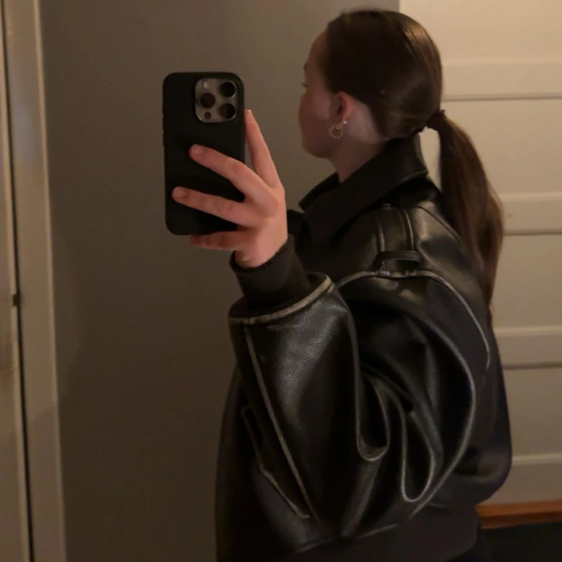 Svart skinnjacka Axel Arigato - 2