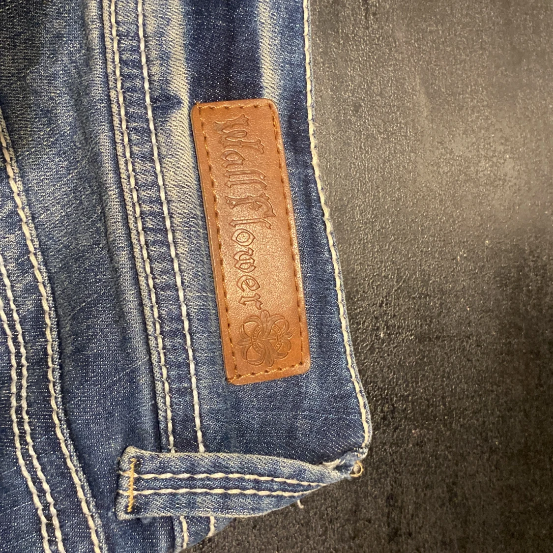 Miss me low waist blå bootcut jeans med broderi - 2