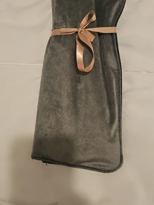 Remington hair straightner - Im selling this 3 in 1 remington straightner. Its straightner plus curler vry convenient and like new.