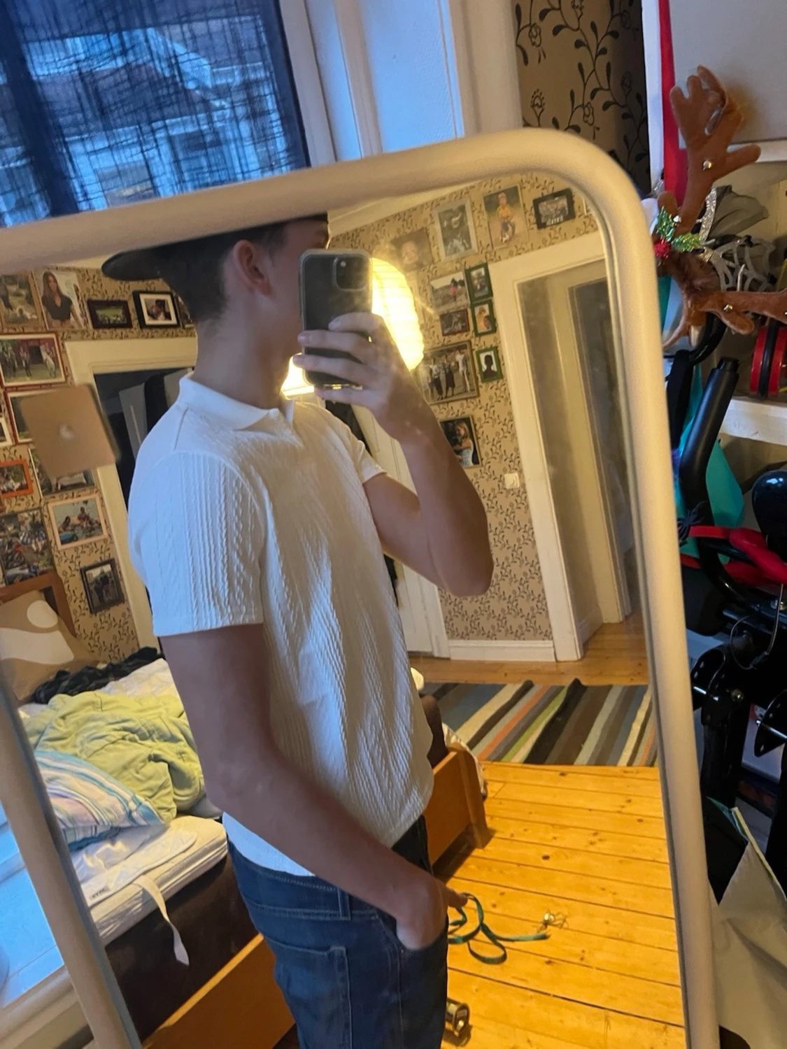 Vit ribbad polotopp med krage - 1