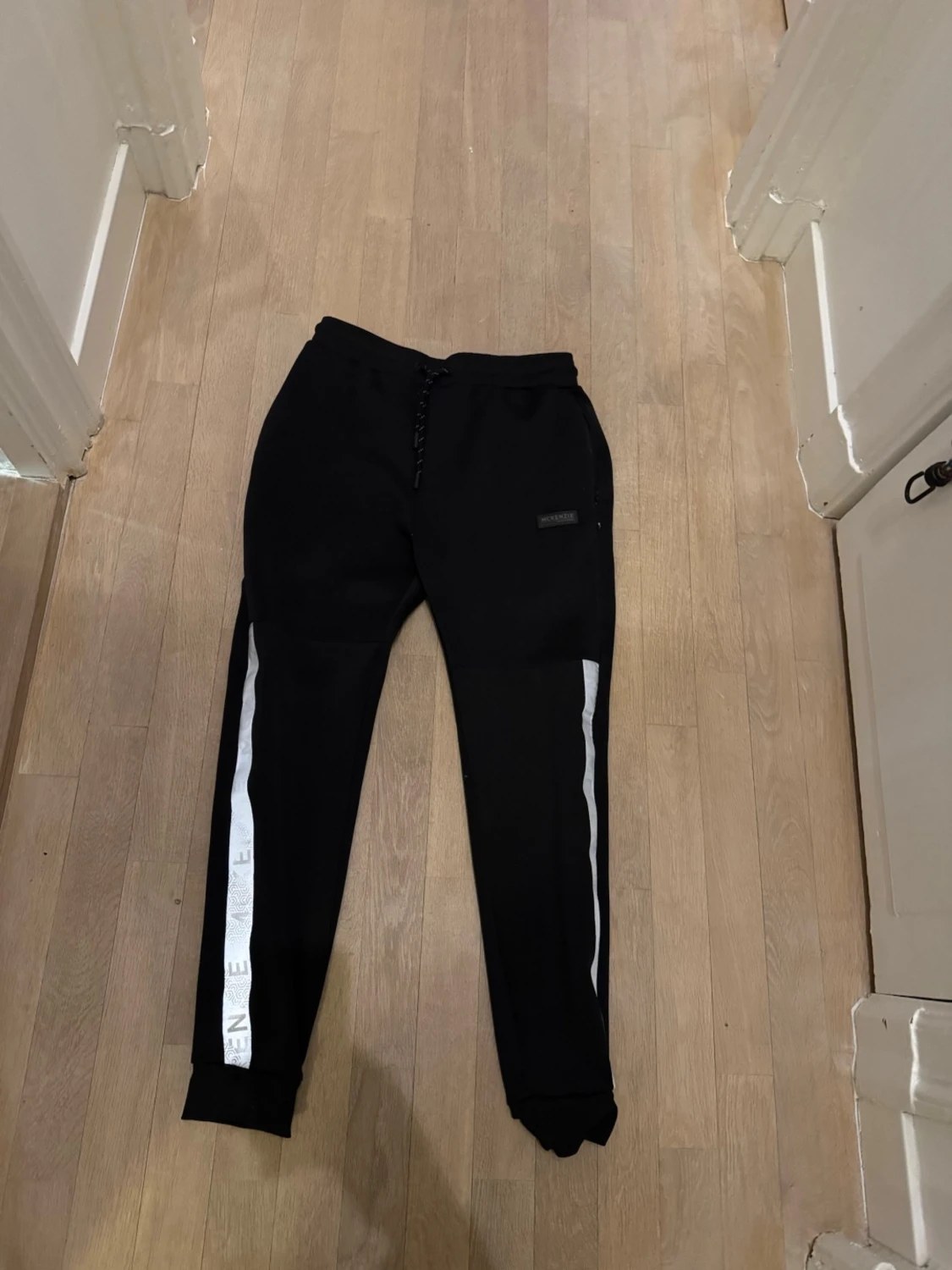 Svarta mjukisbyxor McKenzie L