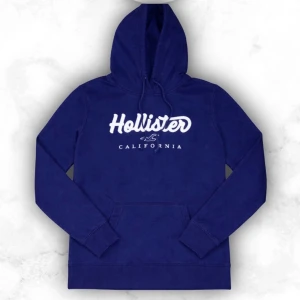 Mörkblå hoodie från Hollister - Riktigt snygg hoodie från hollister som passar någon 165-175