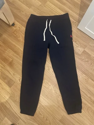 Polo Ralph Lauren byxor  - Ralph Lauren mjukisbyxor i mycket bra skick