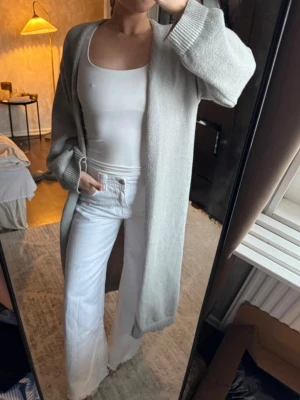 Grå fin lång kofta  - Storlek s