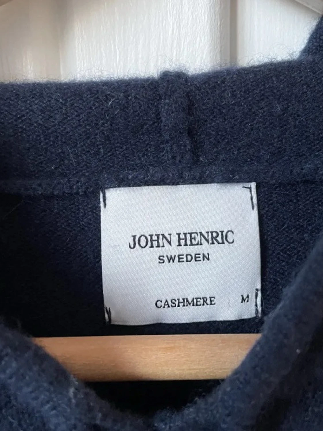 Mörkblå cashmere hoodie John Henric - 1