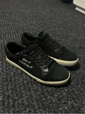 Svarta skor från Saint Laurent - Skriv vid minsta fundering 😁