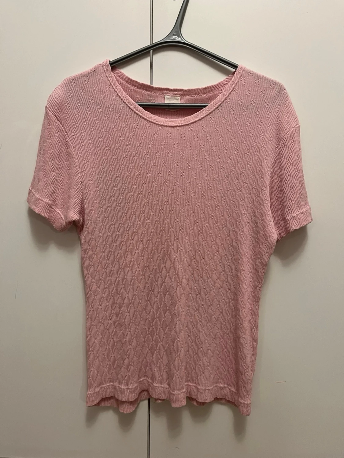 Ljusrosa ribbad topp i 100% bomull strl 50/52