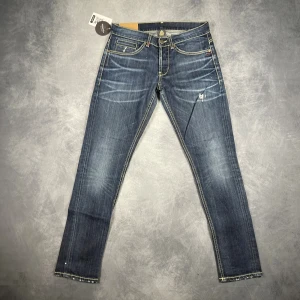 Dondup ”GEORGE” Jeans - Skick: 9/10. | Ingår: Endast byxorna. | Nypris: +- 3000 SEK.