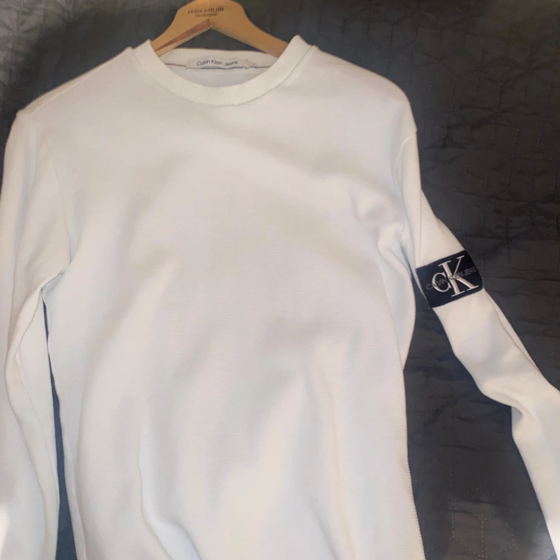 Vit långärmad tröja Calvin Klein Jeans