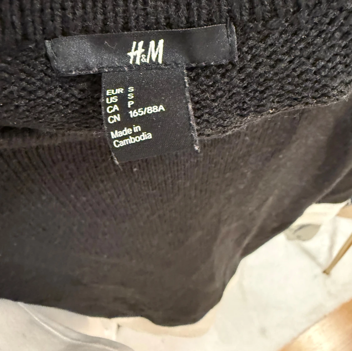 Svartvit stickad tröja från H&M - 3