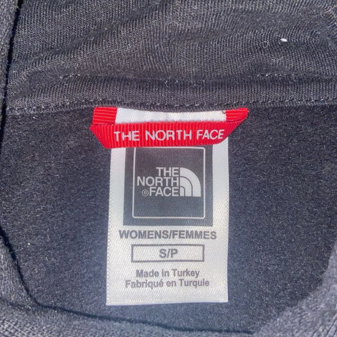 Svart hoodie från The North Face - 2