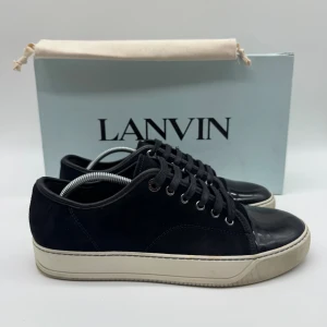 LANVIN CAP TOE - Lanvin cap toe - Skick: 9/10 - Tillbehör: Dustbag - Storlek UK5 sitter som 40 - Nypris ca 5200kr - Deluxecloset