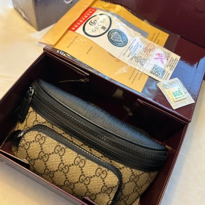 Gucci axelväska med GG-mönster - Kan prata om priset 