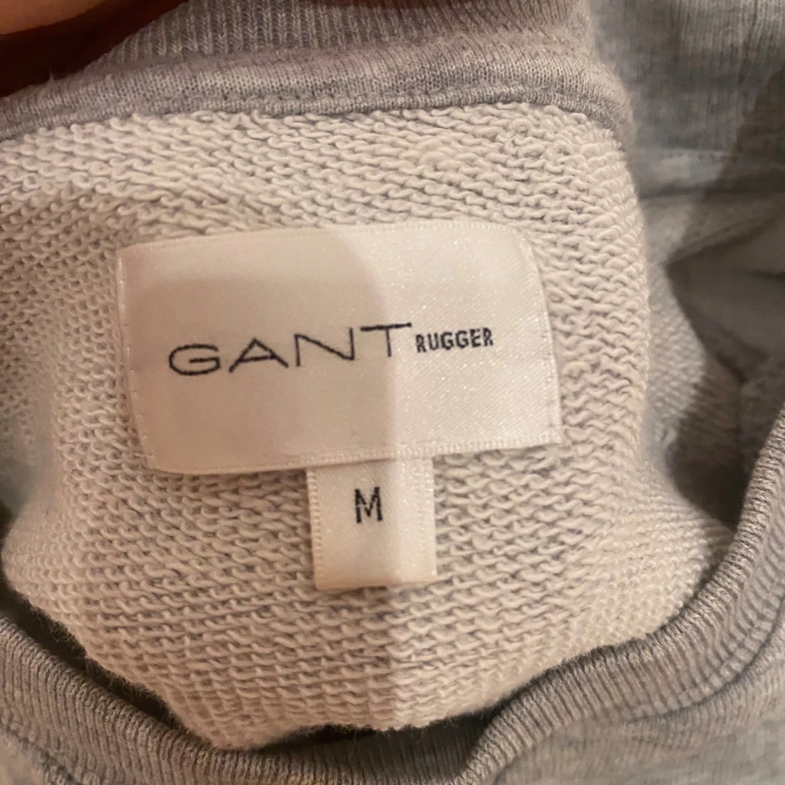 Grå sweatshirt från Gant Rugger - 1