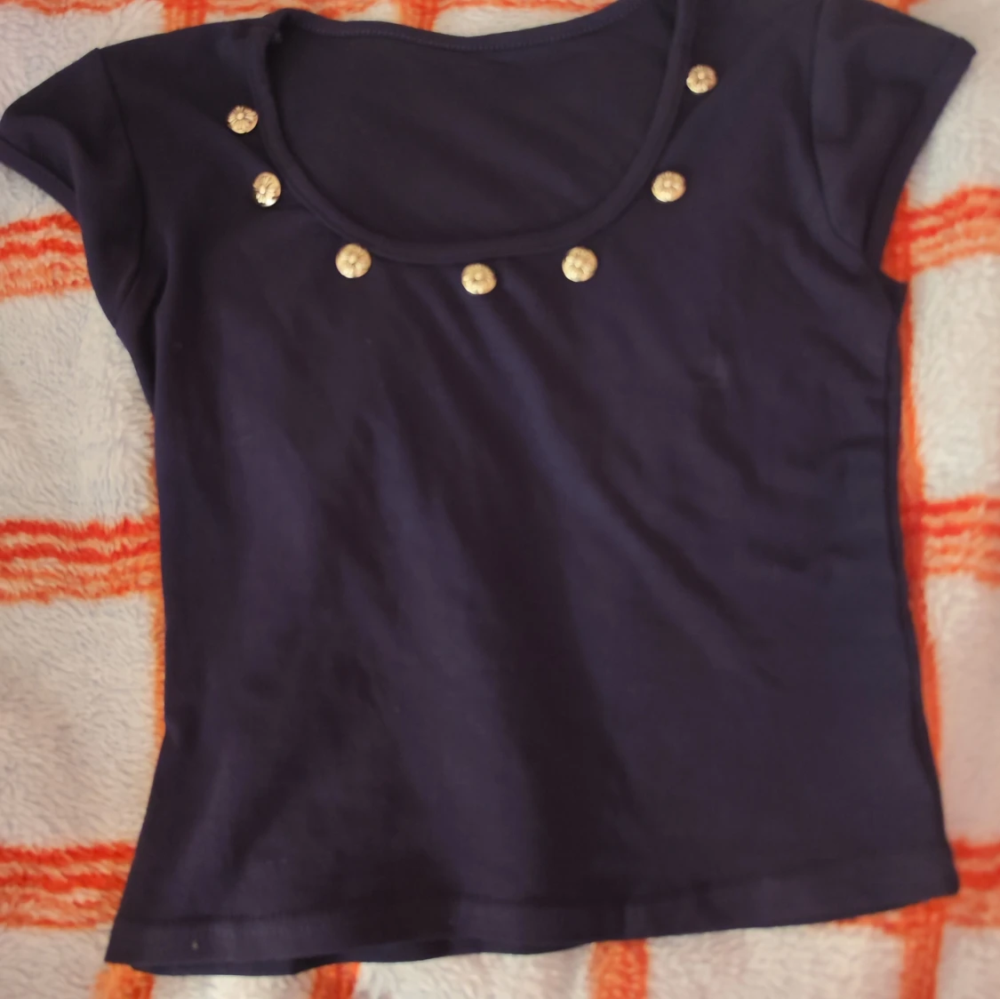Mörkblå croppad topp med knappar - 1